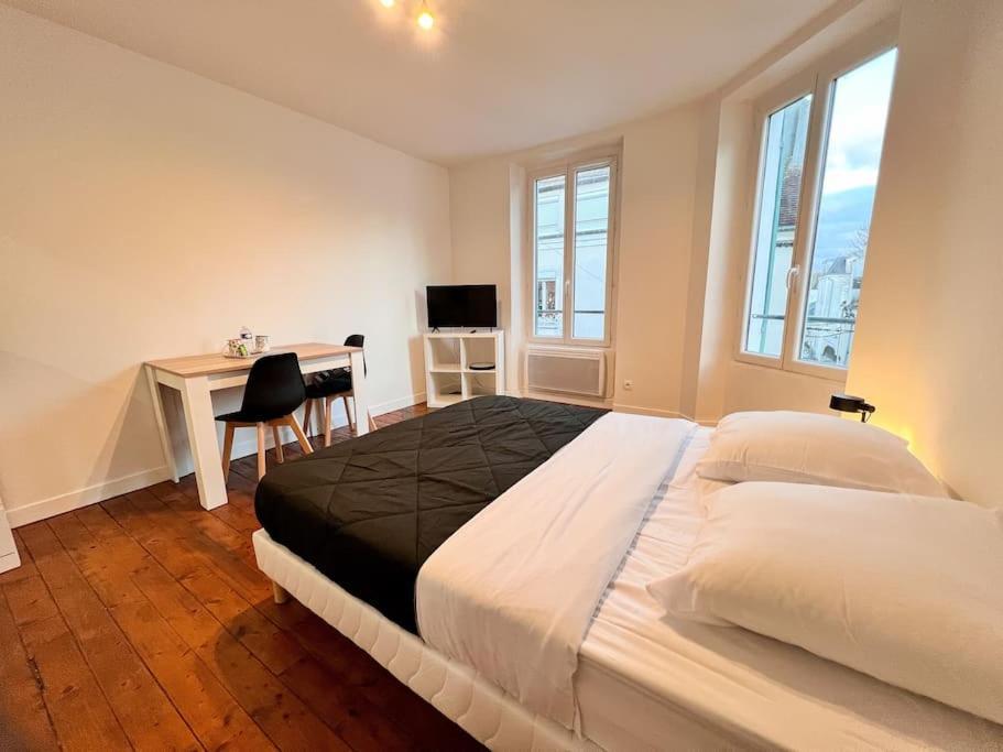 Appartement Maciet 4- Centre Ville Meaux-Gare-Disney Exterior foto